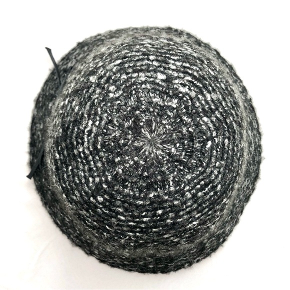 Black gray and white hat - Picture 3 of 4